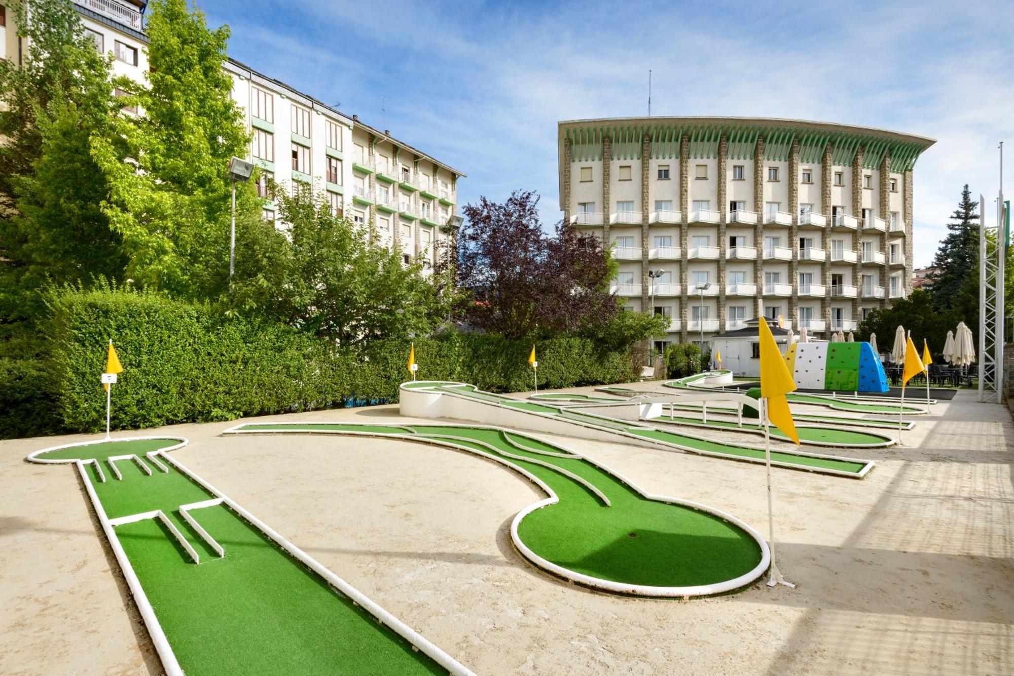Hotel Gran De Jaca
